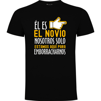 Camiseta despedida de soltero para amigos del novio en algodón orgánico – Diseño El novio no soy yo – Color negro